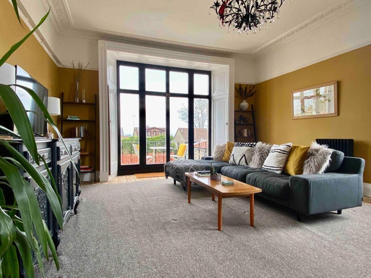 The Georgian Manor Apartment - Central Фрум Екстериор снимка